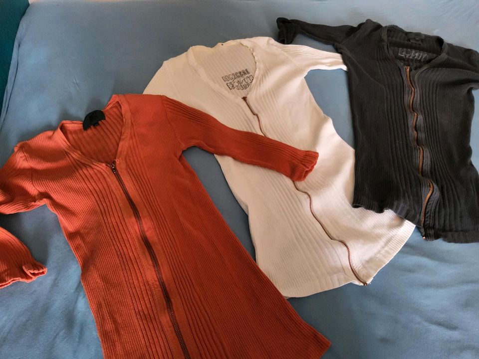 Gaultier Shirts Vintage 3 Stück in Düsseldorf