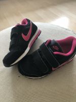 Nike Kinderschuhe,Turnschuhe,Sneaker Gr.27,5 Niedersachsen - Brake (Unterweser) Vorschau