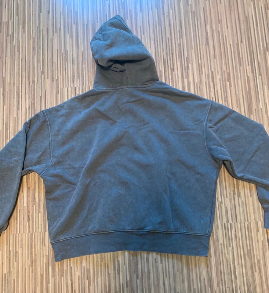 Bershka Hoodie Braun Gr. L (Nofs, 6pm) in Freiburg im Breisgau