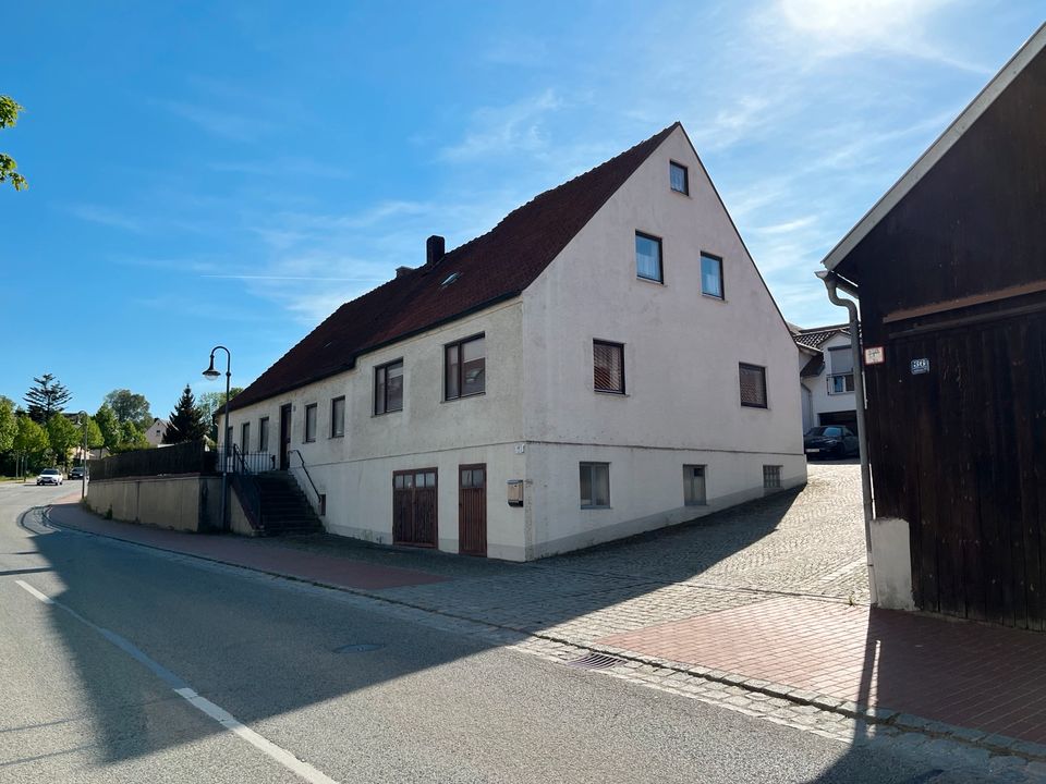 560qm Grundstück mit Haus für Renovierung oder Neubau in Rottenburg a.d.Laaber