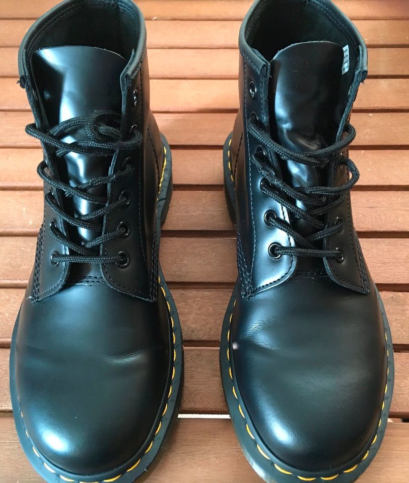 Dr. Martens - 101 YS - smooth - EU 41 / UK 7 in Essen