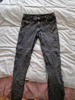 Skinny Jeans only schwarz Größe l32 Berlin - Treptow Vorschau