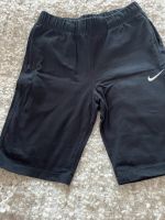 Nike Short Herren Größe S schwarz top Zustand Baden-Württemberg - Ehrenkirchen Vorschau