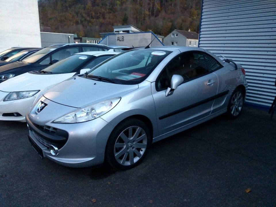 Peugeot 207 CC Cabrio Sport /AUTOMATIK /LEDER /NAVI /AHK / NOTRUF in Kaiserslautern