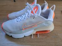 Nike Air Max weiß neon Orange Gr. 38,5 Schleswig-Holstein - Kaltenkirchen Vorschau