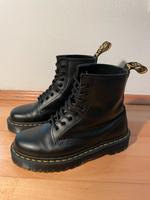 Dr. Martens 1460 Bex Glattleder Plateaustiefel Gr. 39 München - Bogenhausen Vorschau