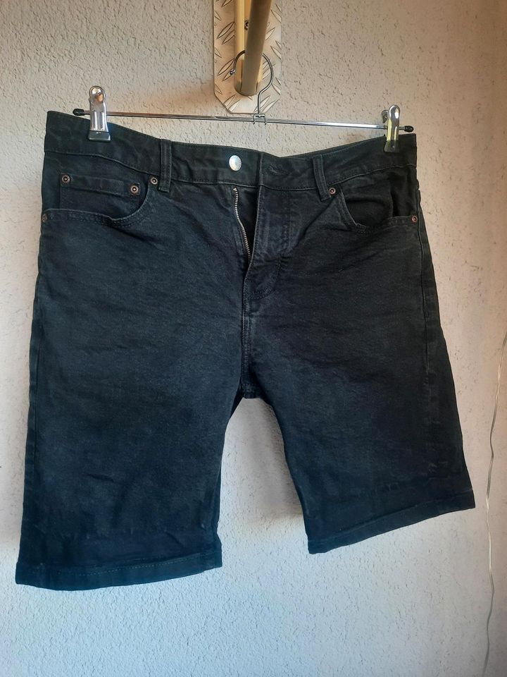 kurze Jeans von Pull&Bear in Größe 42 in Lebach