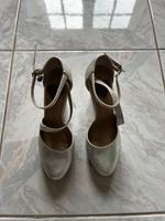 silberne hohe Schuhe Sachsen - Theuma Vorschau