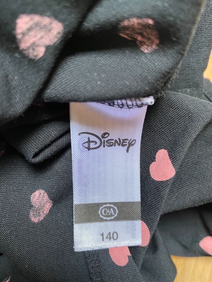 Langarmshirt von Disney Minnie Mouse in Gr. 140 in Niederkassel