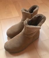 VITAFORM Lammfellstiefel Damen Gr. 41 camel Nordrhein-Westfalen - Gladbeck Vorschau