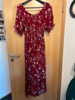 Apricot Kleid Blumen Muster rot Gr M Nordrhein-Westfalen - Mönchengladbach Vorschau