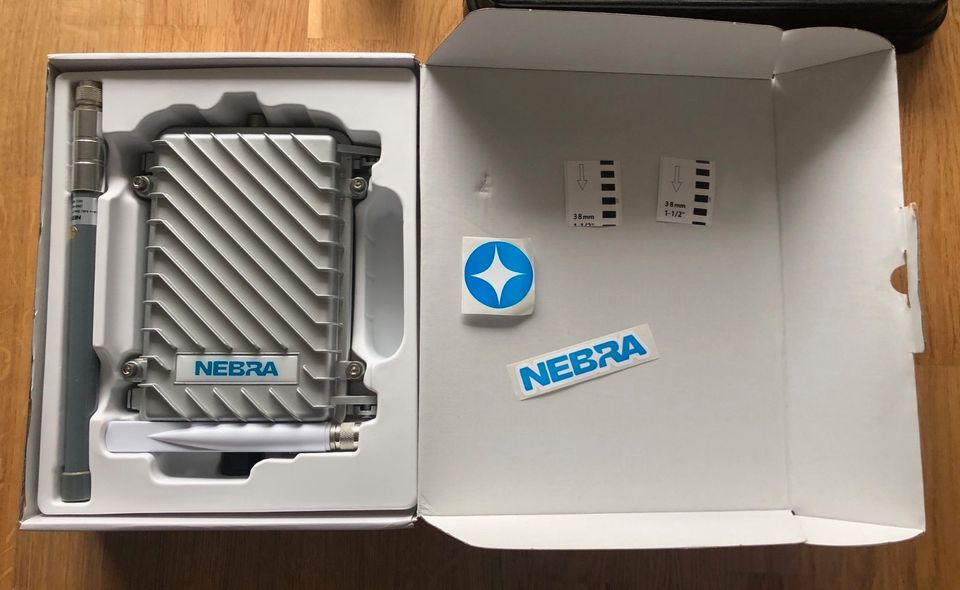 Nebra HNT Outdoor Hotspot Miner 868 MHz mit viel Zubehör in Frankfurt am Main