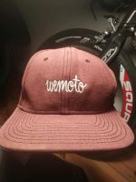 Wemoto Script Snapback Cap - Burgundy Berlin - Mitte Vorschau