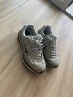 Nike p6000 Silber 42,5 Bayern - Osterhofen Vorschau