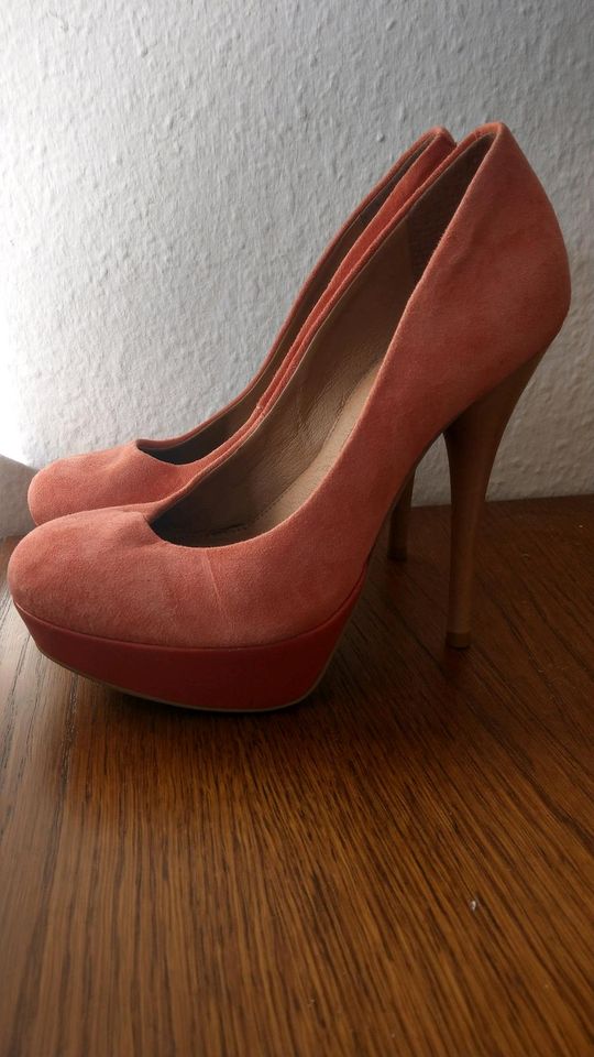 Buffalo High Heels Koralle mit Blumenapplikation in Beuel -  Schwarzrheindorf | eBay Kleinanzeigen ist jetzt Kleinanzeigen