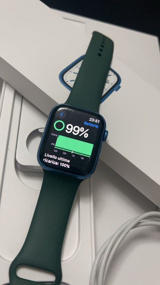 Apple Watch Serie 7  45mm Blue Alu Abyss GPS in Frankfurt am Main