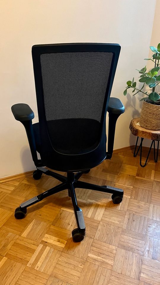 Bürostuhl • Drehstuhl • ergonomisch • HAG • Rückenschonend in Igersheim