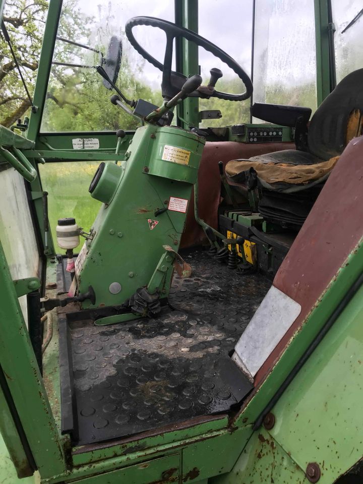 Fendt 275 Geräteträger GT GTFS in Aichtal