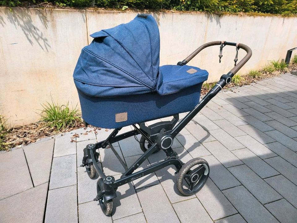 Hartan Xperia GTX Bellybutton 2-in-1 Kinderwagen mit Zubehör in Oestrich-Winkel