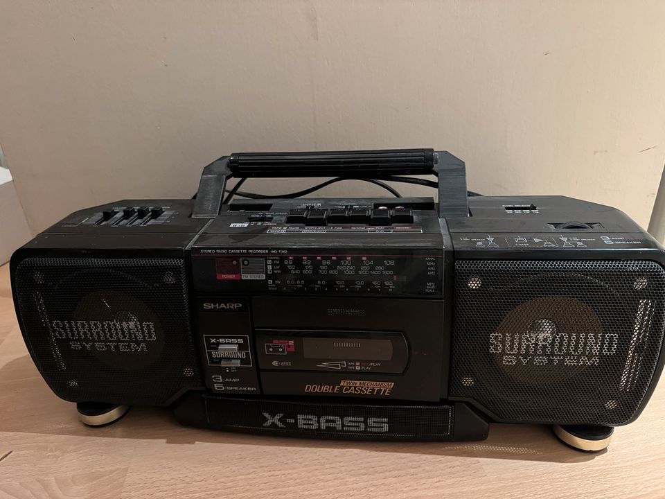 Radio Kassetten Recorder Sharp WQ T352 Ghettoblaster X-bass in Gronau (Westfalen)