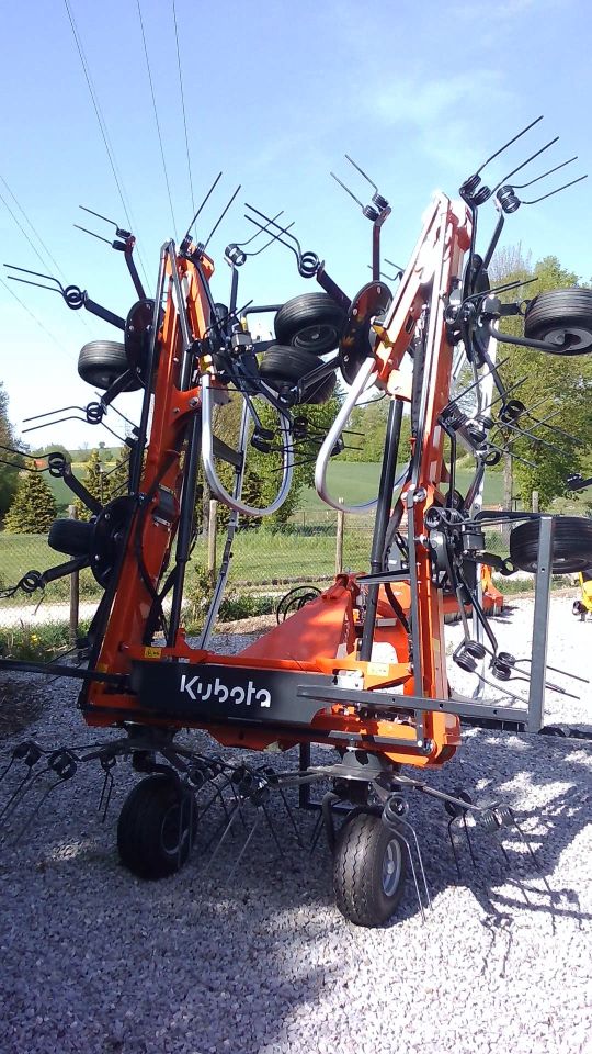 Kubota TE 8590 Heuwender Zettwender Vicon in Gittelde