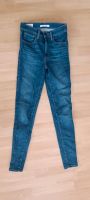 Jeans Hose Gr. 25 Damen Levi's top Zustand Düsseldorf - Pempelfort Vorschau