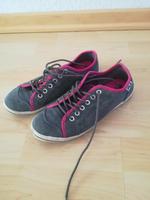 Sneaker FILA Gr. 37 grau pink nie getragen! Sommerschuhe Niedersachsen - Hagenburg Vorschau