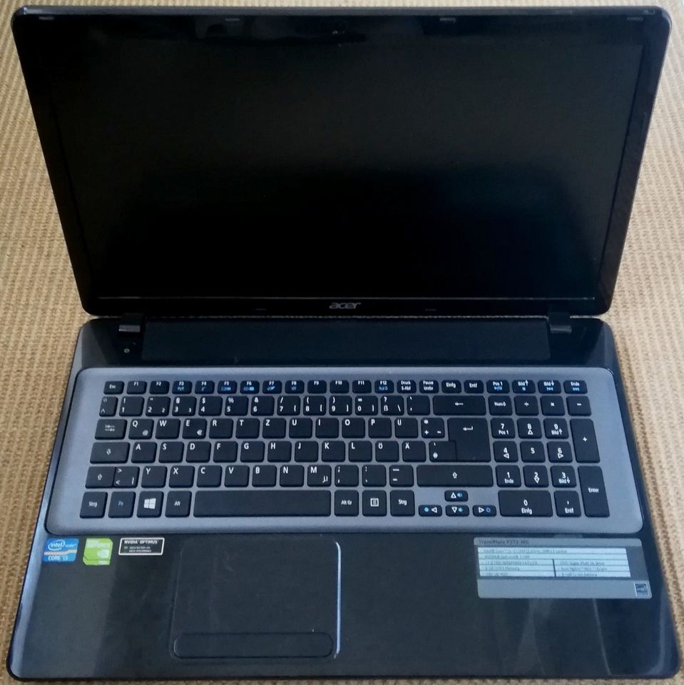 17" Acer TravelMate P273-MG // Scharnier gebrochen in Braunschweig