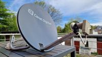 SAT Schüssel 70cm mit Wandhalterung und LNB Schleswig-Holstein - Glücksburg Vorschau