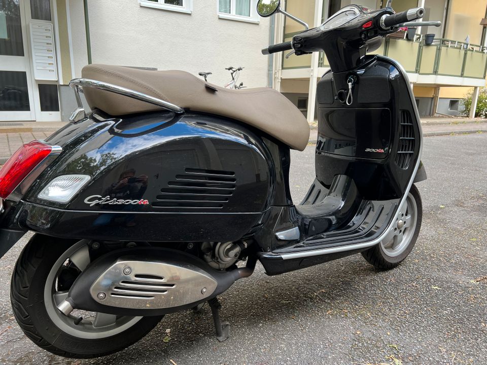 Vespa GTS 300 ABS in Dresden