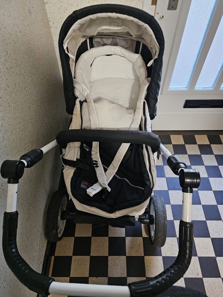 Kinderwagen Hartan in Dinslaken