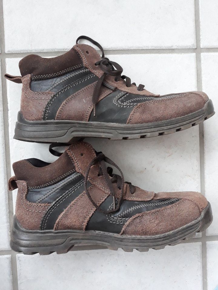 braune Schuhe von Landrover Größe 43 in Störnstein