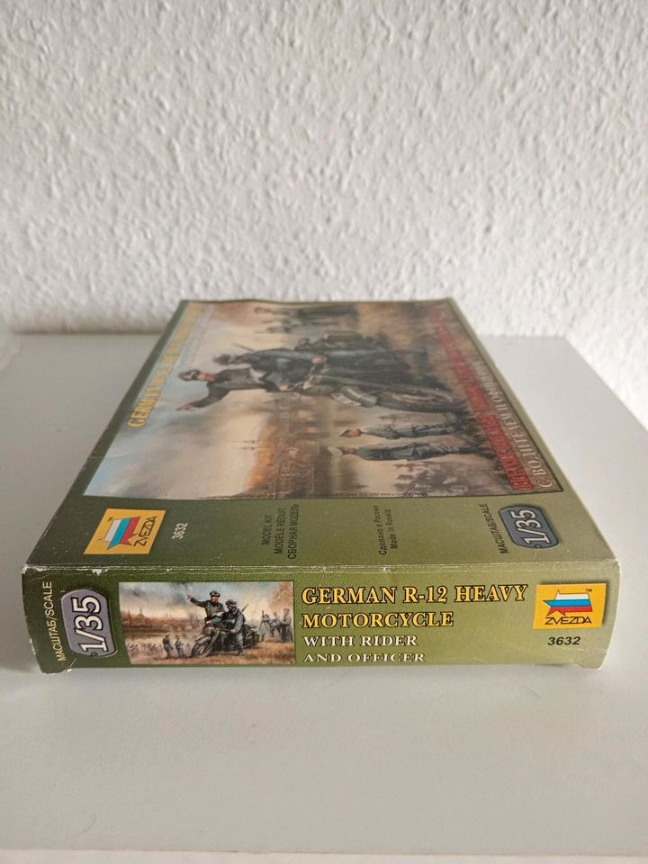 Zvezda 3632 German Motorcycle Infantry 1/32 in Elmshorn