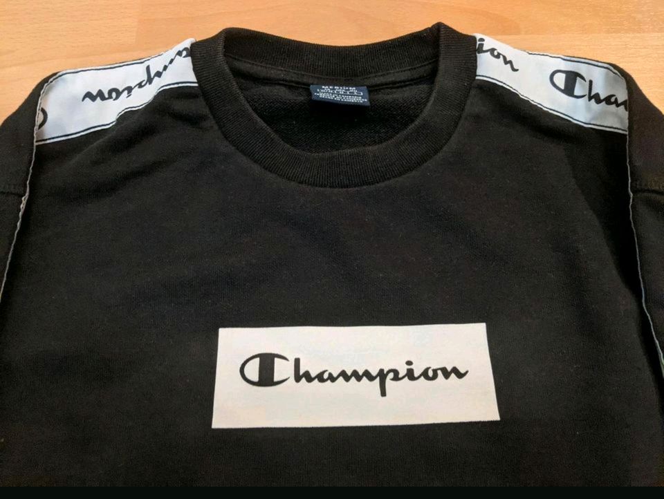 Champion Sweatshirt in Hamburg