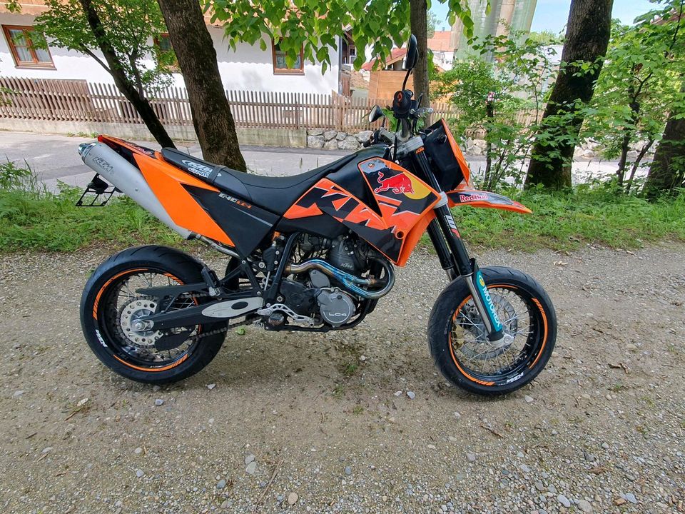 Ktm 640 Supermoto in Hohenschäftlarn