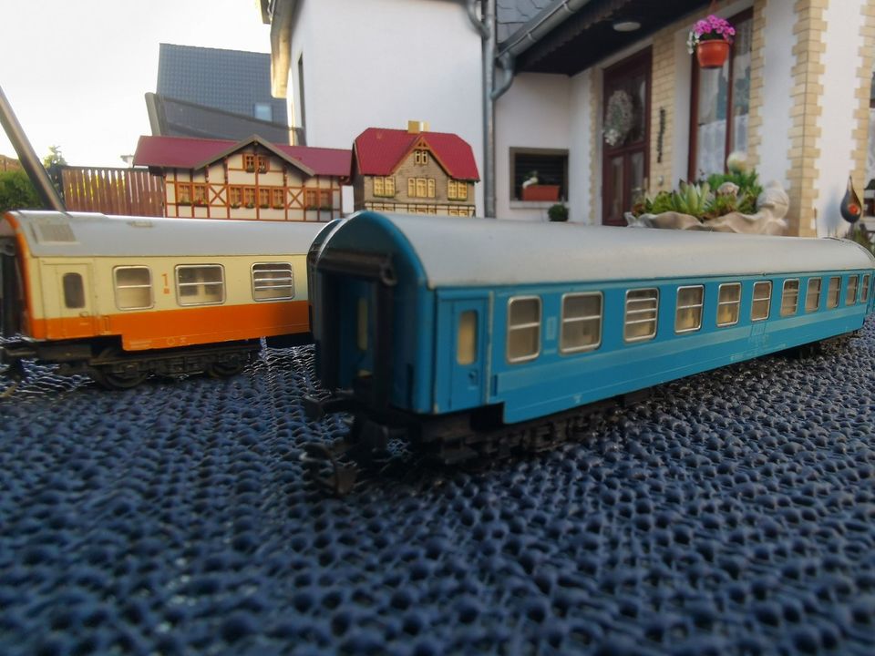 Modelleisenbahn TT Zubehör in Drei Gleichen