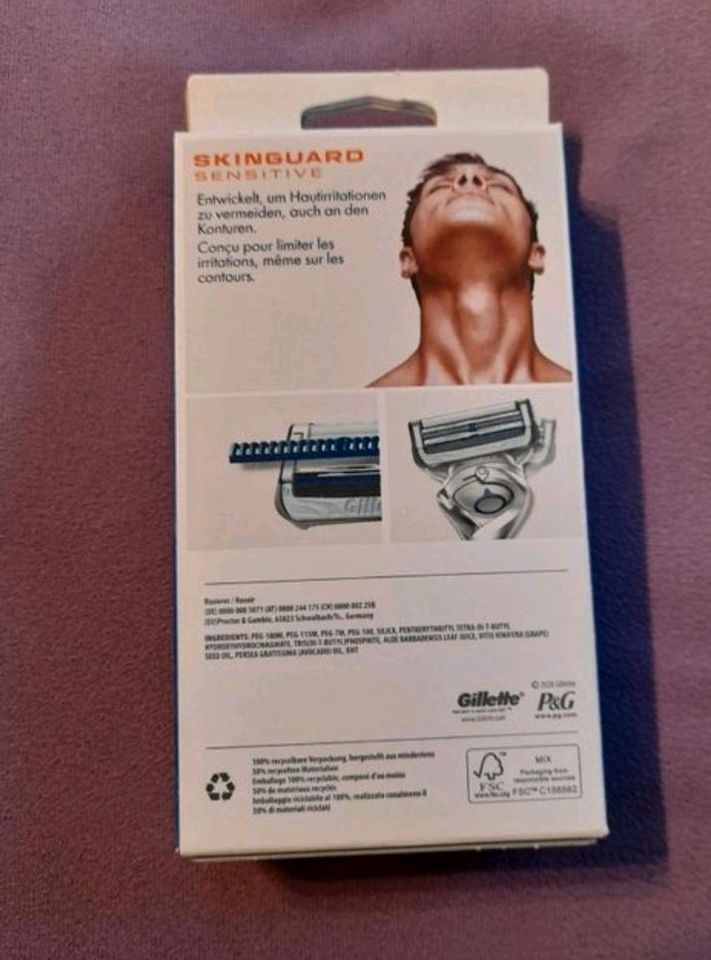 Gillette Skinguard Sensitive Rasierer, ungeöffnete OVP in Abenberg