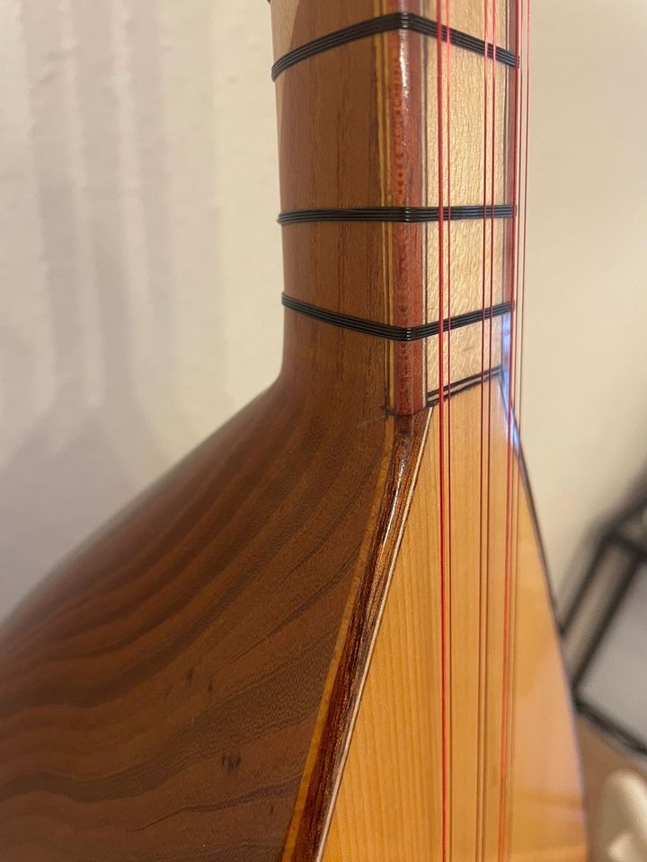 Bağlama Saz (Orientalische Gitarre) in Hanau