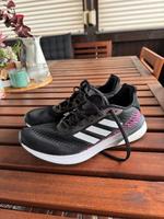 Adidas Astrarun 40 2/3 Rheinland-Pfalz - Idar-Oberstein Vorschau