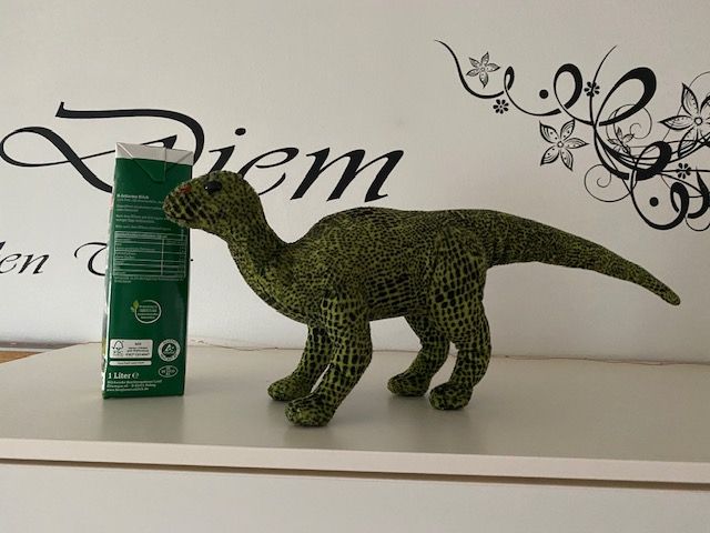 Dinosaurier Plüsch Brachiosaurus grün in Schöllnach