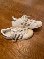 Adidas Superstars in Rosé Gold 37,5 Nordrhein-Westfalen - Balve Vorschau