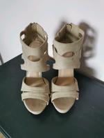 Beige Plateau Peeptoe-Highheels Gr. 38 | 12cm Absatz Bayern - Heßdorf Vorschau