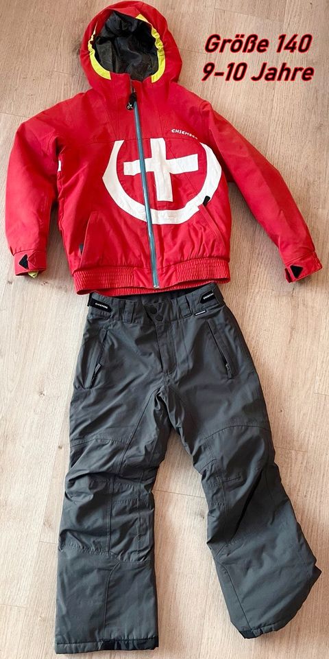 CHIEMSEE Kinder Schneeanzug Skianzug Jacke Hose Set 140 in Ansbach