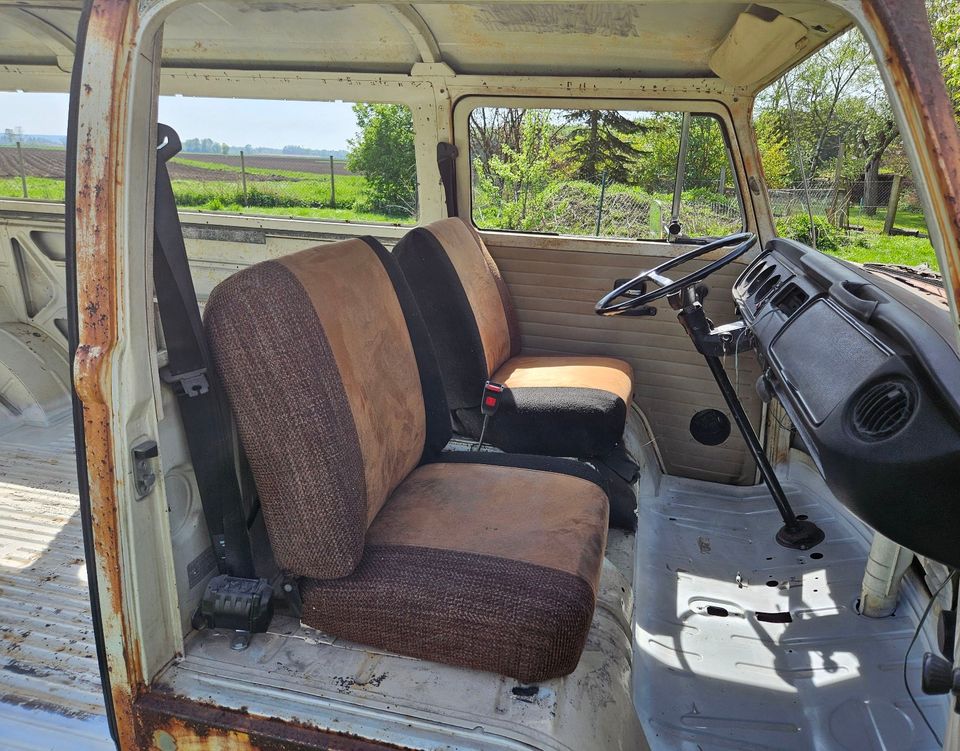 VW T2a Bus Westfalia TinTop Patina-Monster 1971 in Gaimersheim