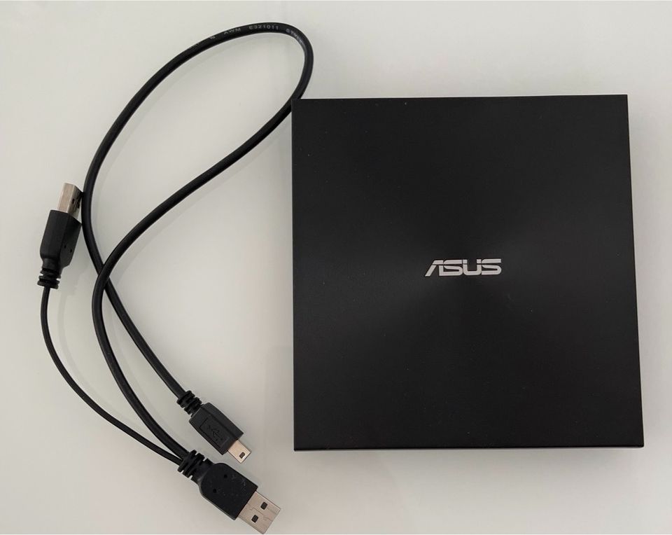 Asus ZenDrive in Nürnberg (Mittelfr)