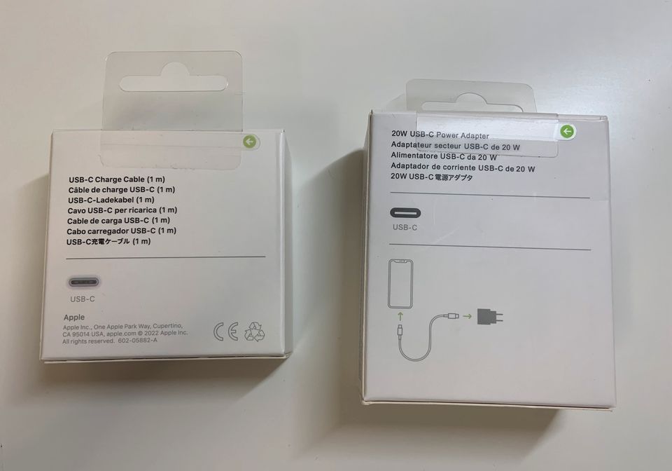 iPhone Adapter USB-C mit Ladekabel USB-C to USB-C (1m) in Düsseldorf