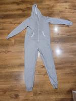Hellgrauer Jumpsuit von Blue Motion – Größe XS (32/34) – mit weiß Sachsen - Sehmatal-Sehma Vorschau