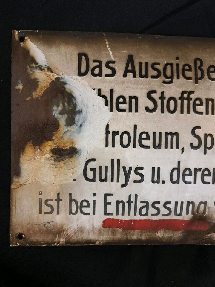 Emailleschild Emailschild Benzin Öl Tankstelle Shell Aral BP in Berlin