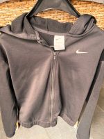 Nike Sweat Jacke gr. 156-166 schwarz Duisburg - Duisburg-Mitte Vorschau