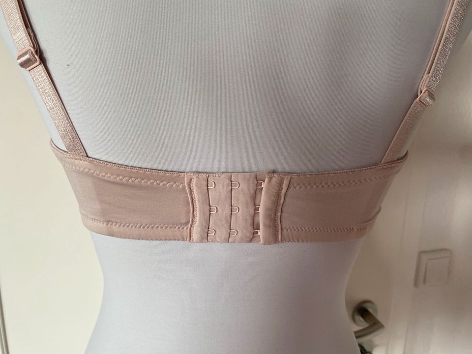 Schicker BH von Hunkemöller in Waren (Müritz)